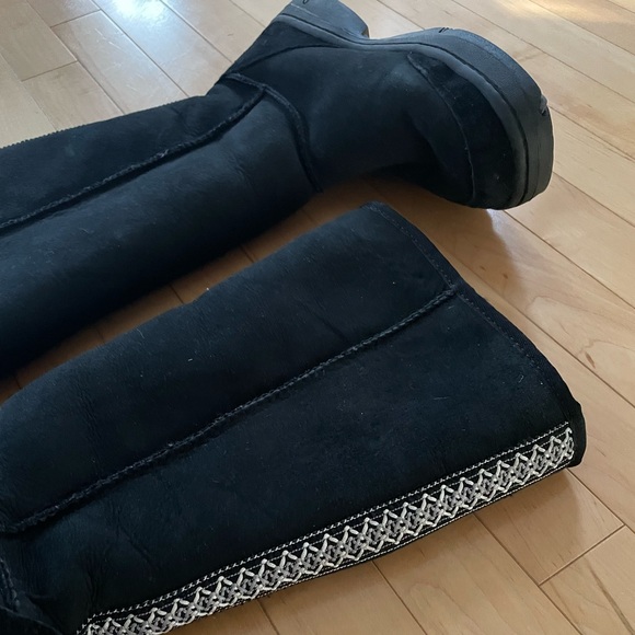 EUC UGG Ultimate Tasman Braid Tall Black Suede Leather Shearling Winter Boots - Picture 2 of 9